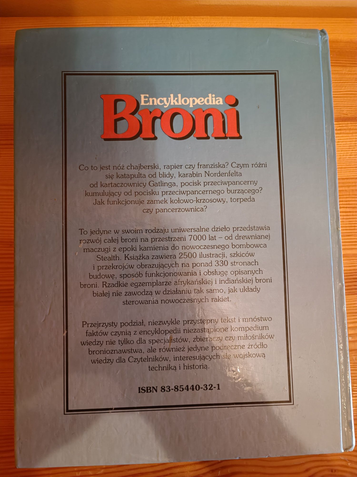 Encyklopedia Broni David Harding