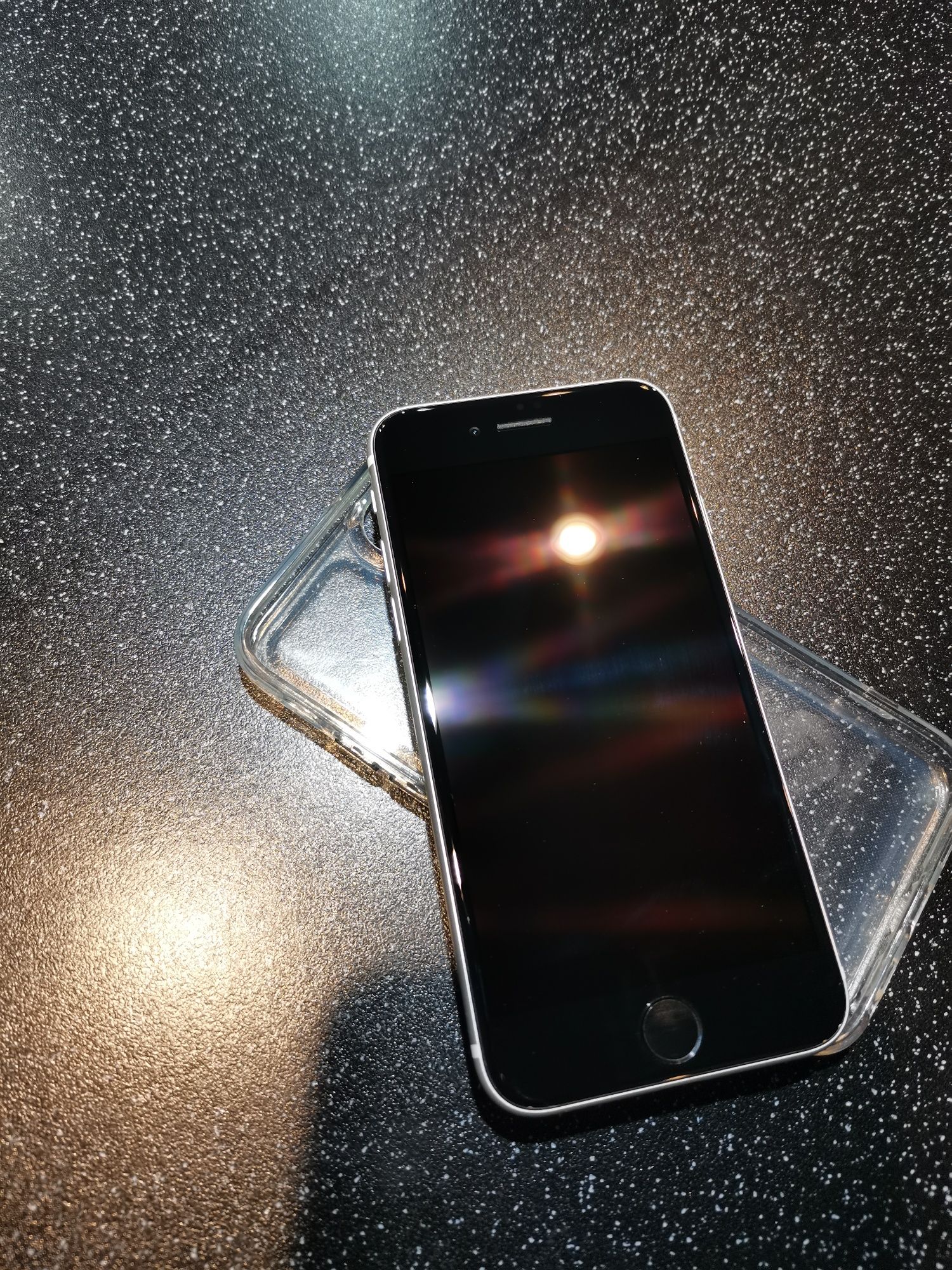 Iphone Se 2020 64gb jak nowy