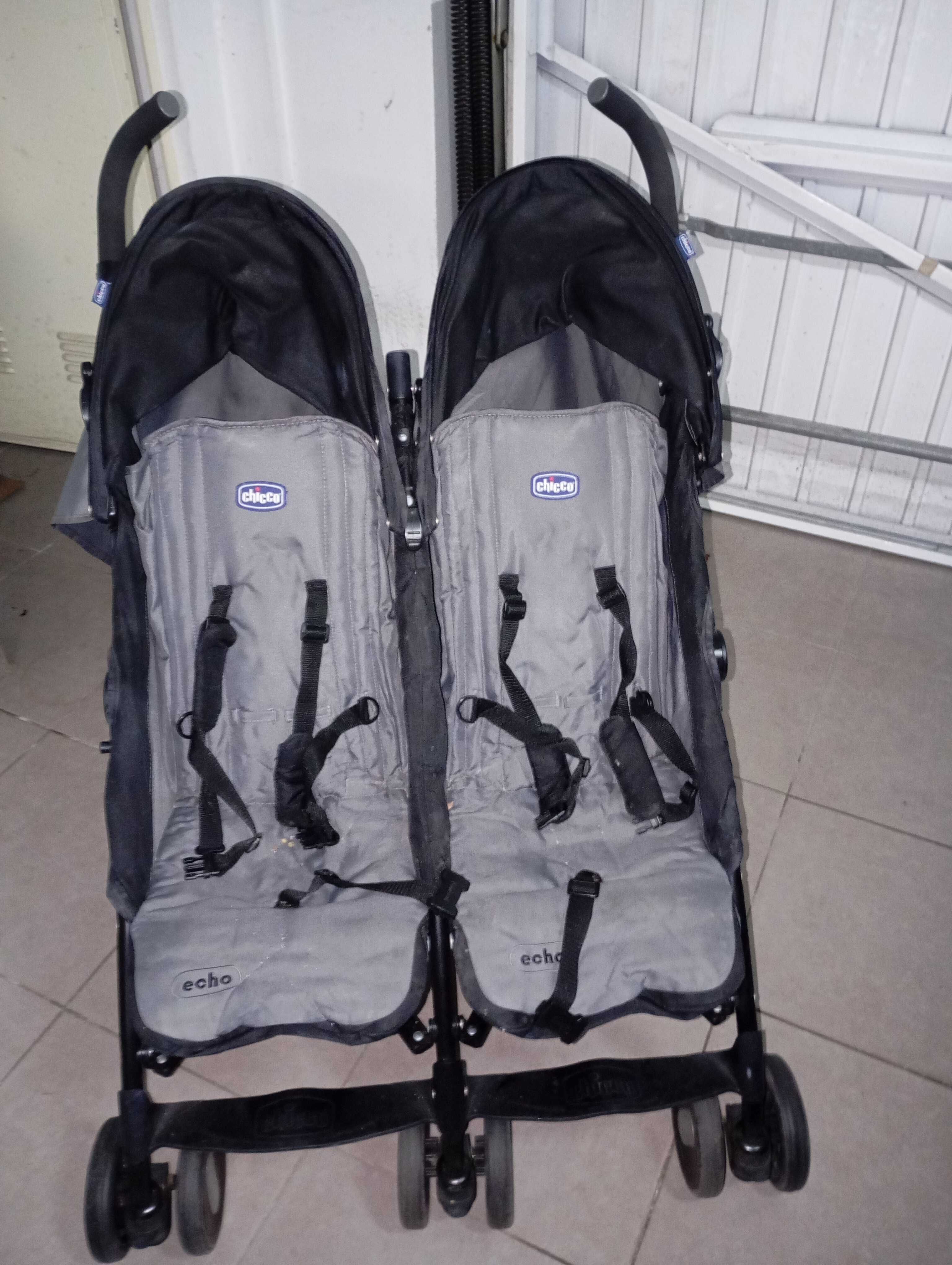 Carrinho de passeio gémeos