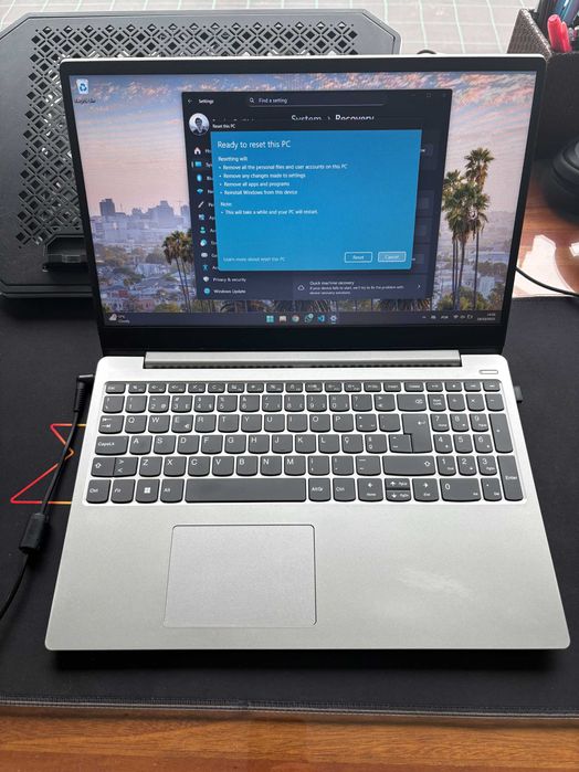 Portátil Lenovo ideapad 15.6"