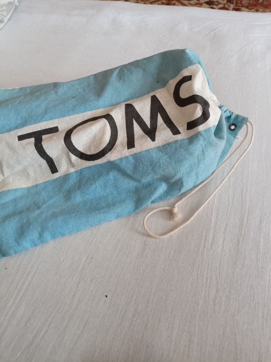 Toms nowe 41   .