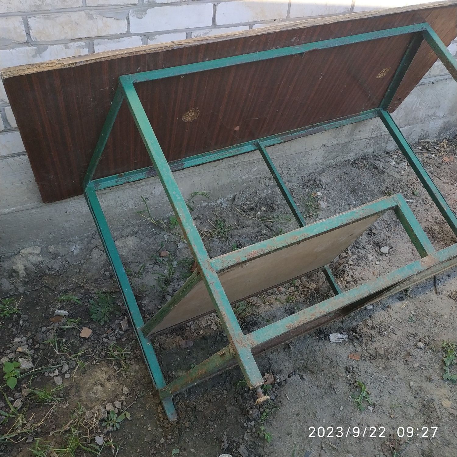Продам стол в гараж мастерскую