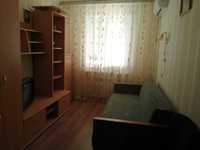 Сдается уютная комната на Южной Борщаговке для девушки.