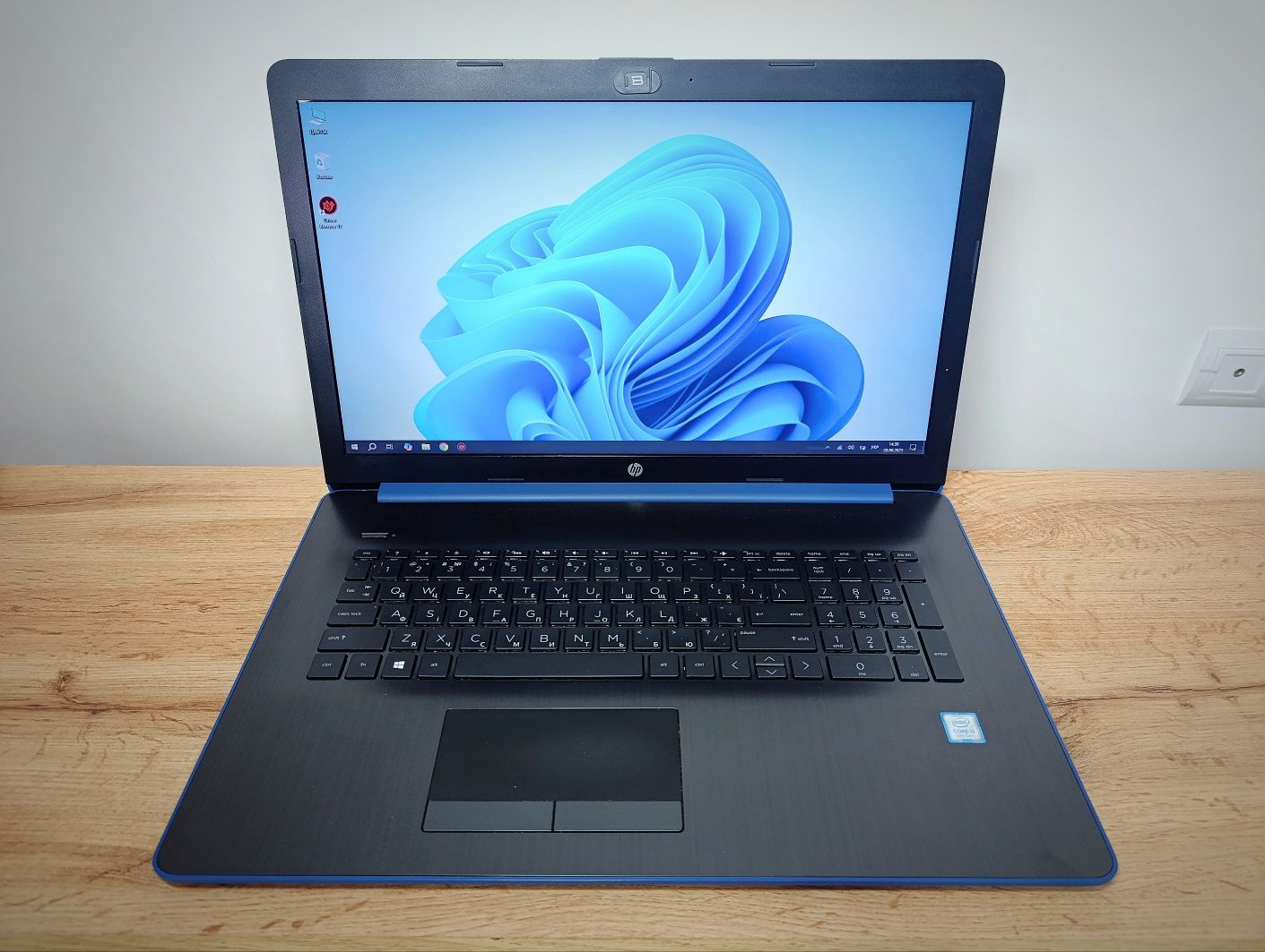 17.3 HD+ ноутбук HP/i5-8250U/8GB DDR4/SSD+HDD/Батарея 0% зносу