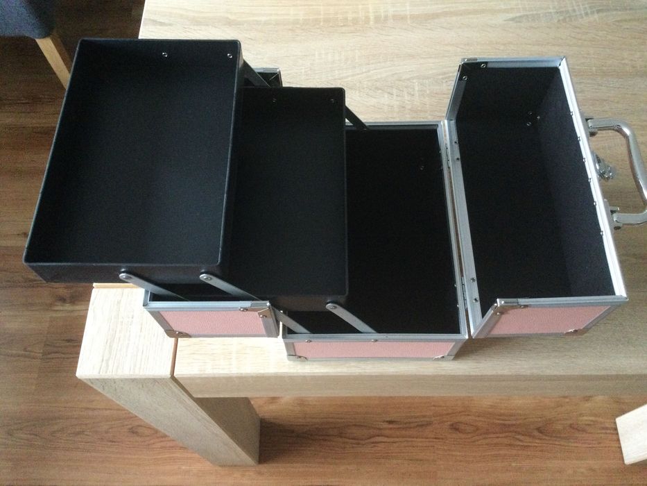 Kuferek na biżuterię/drobiazgi