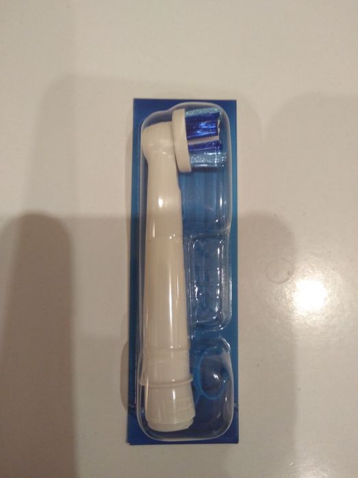 Щетка электрическая Oral - В с таймером.