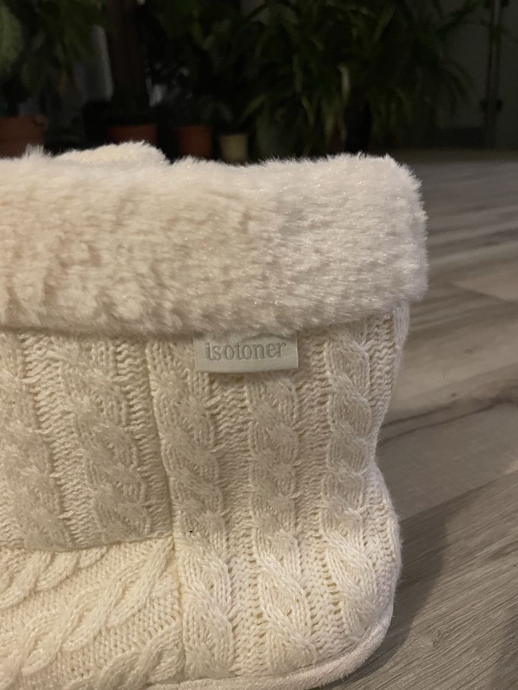 Buty typu emu biale