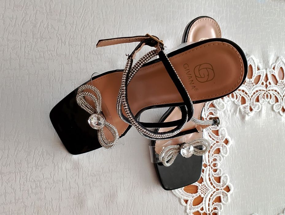 Buty damskie nowe rozmiar 39 rozmiar wkładki 25.5