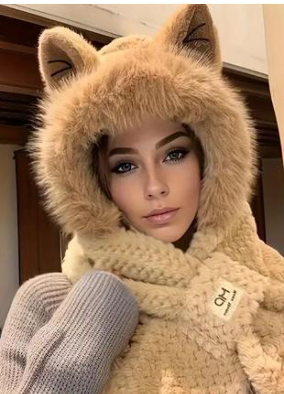 Шапка  2 в 1 пухнаста