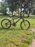 Rower b'twin kola 20 cali