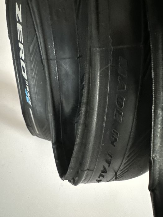 Opony Pirelli Pzero 4s w rozmiarze 28