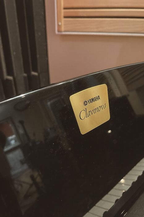 Piano Yamaha Clavinova oferta de Banco CLP-320 - Impecavél