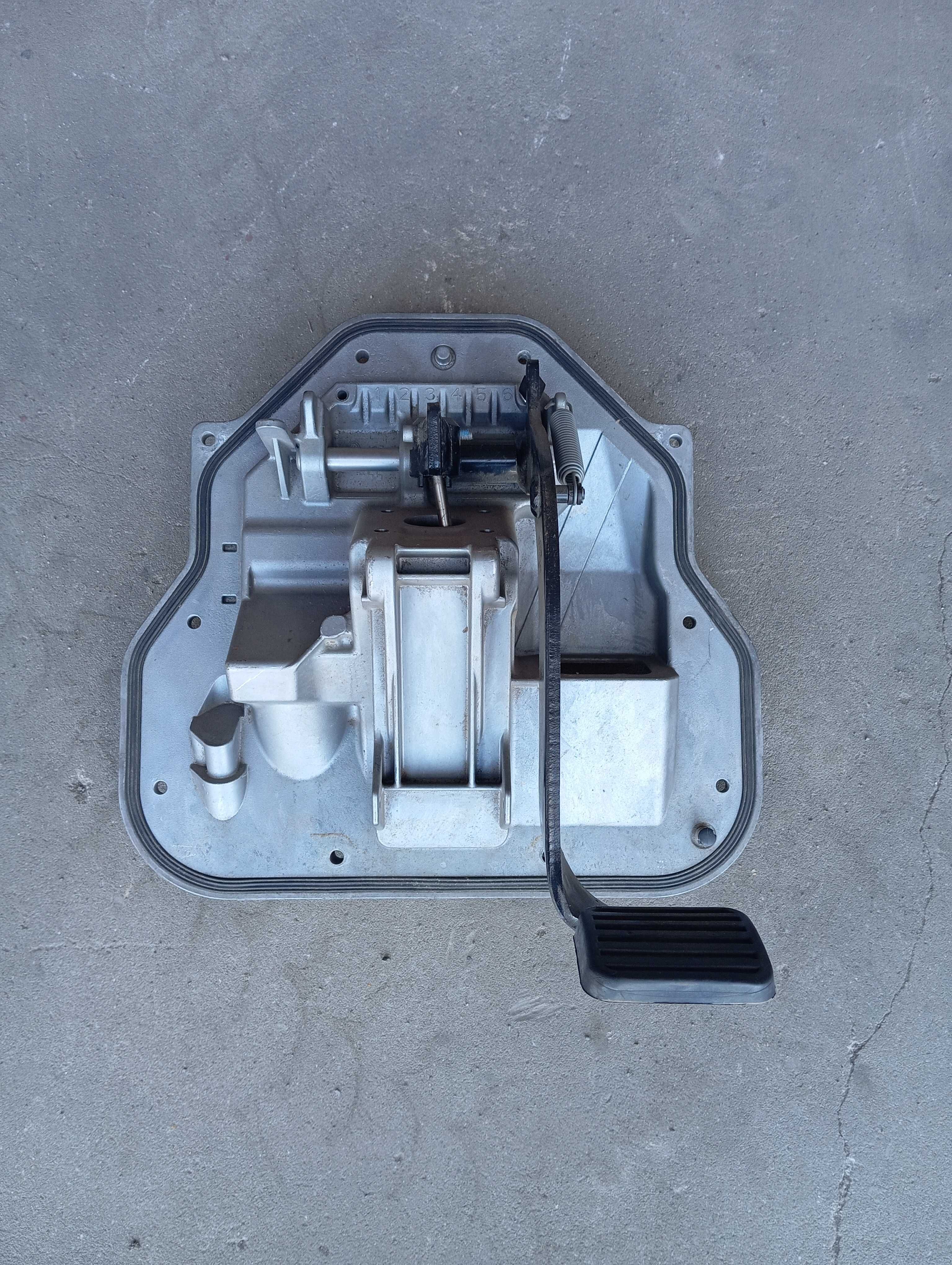 Mechanizm pedałów  automat Daf LF, CF 106