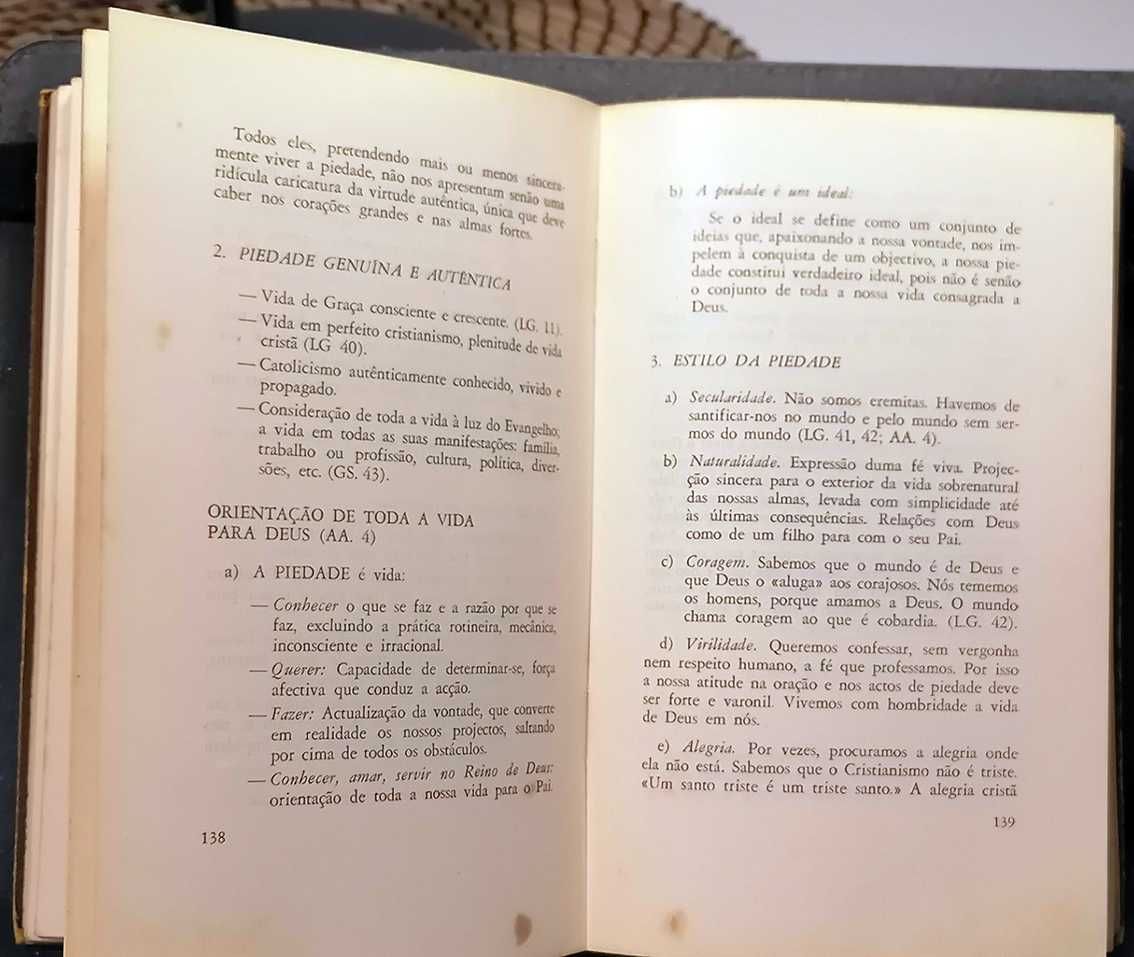 Manual de Responsáveis dos Cursilhos de Cristandade