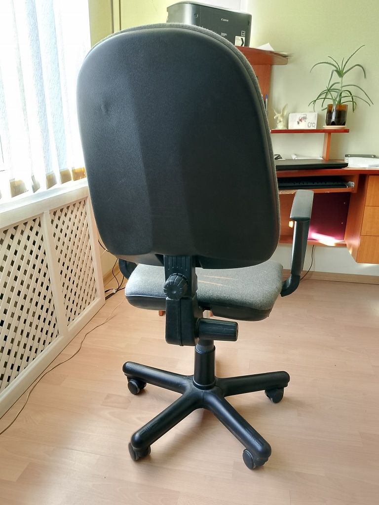 Крісло     офісне