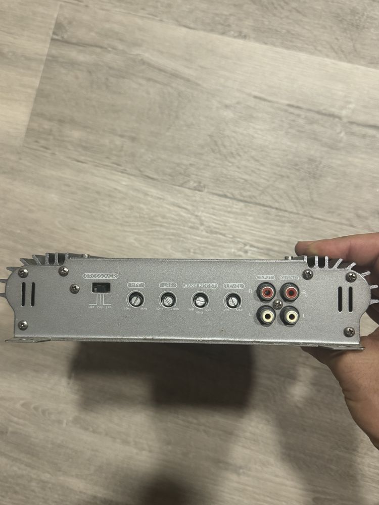 Amplificador para carro 600w