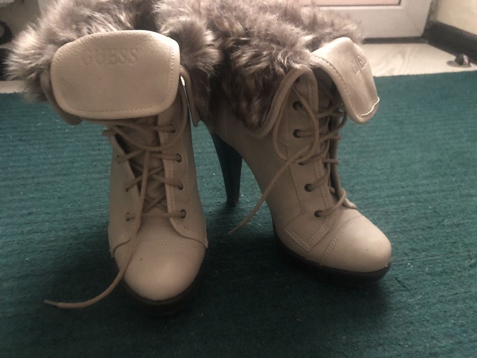 Ботинки фирменные guess
