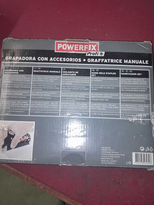 Agrafador com acessórios
