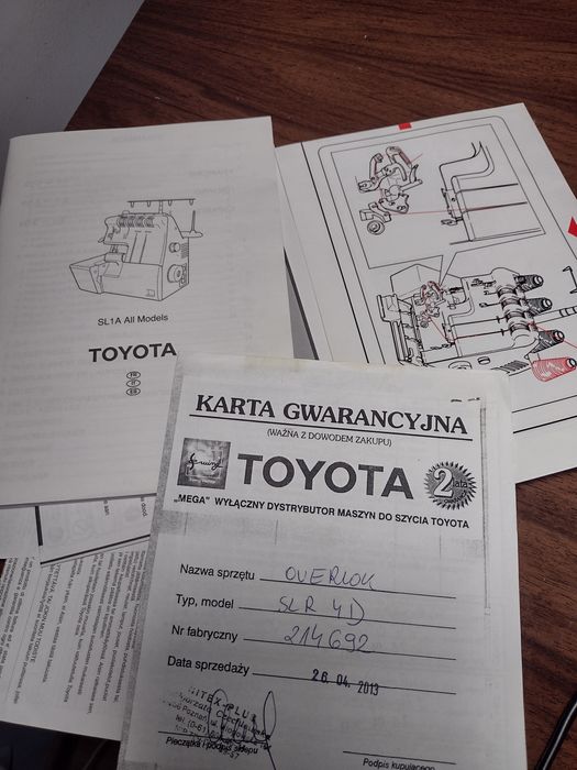 Sprzedam overlock 4 nitkowy toyota używany w pełni sprawny