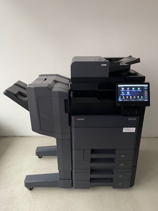 Kyocera TASKalfa 2553ci Impressora a cores Scanner Finalizador 25 ppm