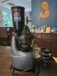 Wyciskarka wolnoobrotowa Kuvings B6000