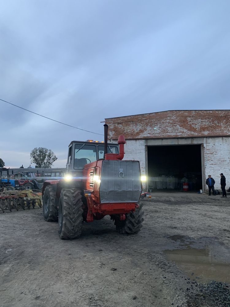Продам трактор т150