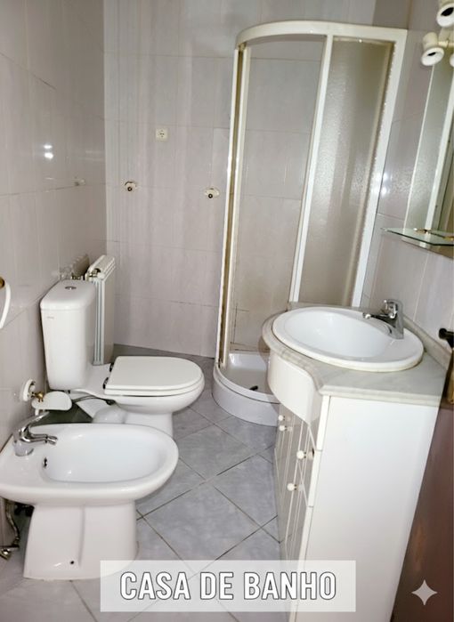 Moradia T2 em Vila Nova de Tázem