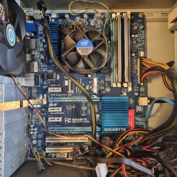 Płyta główna Gigabyte GA-Z77-D3H + procesor - 2 sztuki