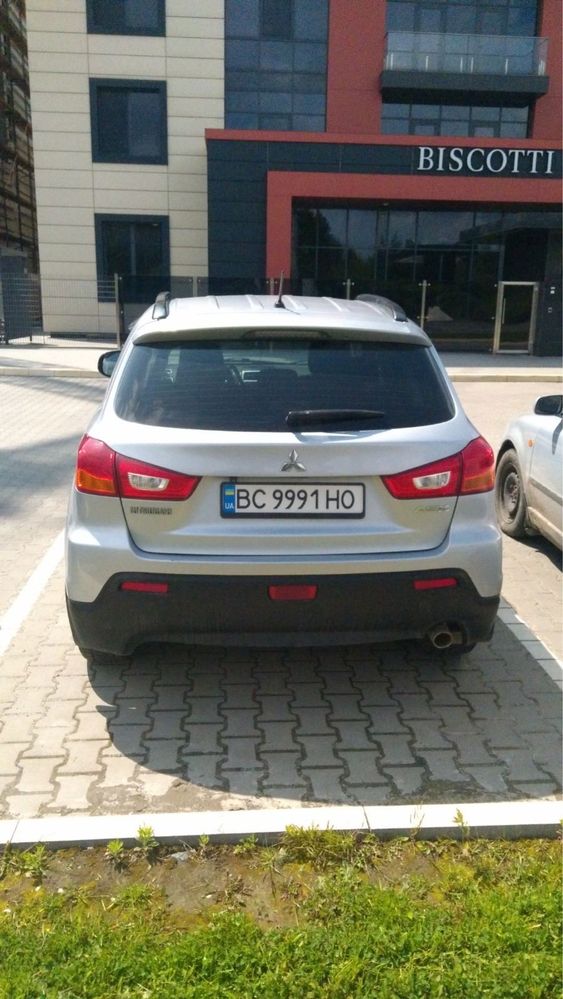 Машина дуже гарному стані
