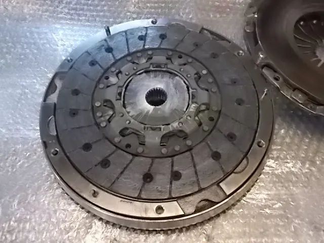 koŁo dwumasowe ford focus mk2 c max 1.8 tdci kkda 2005r>