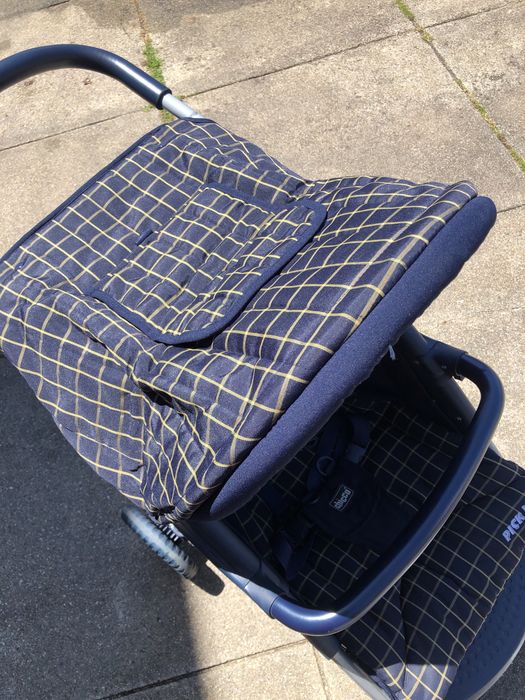 Carrinho de bebé Chico