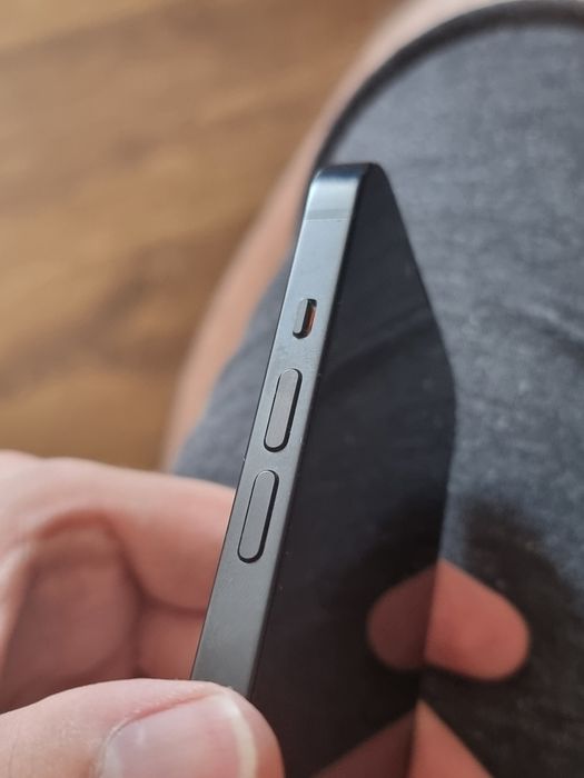 Продам свій iPhone 13 256 gb