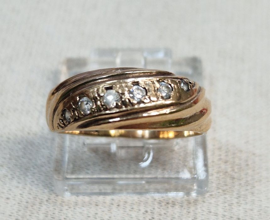 Złoty pierścionek z cyrkoniami używany PR 585 rozm 15