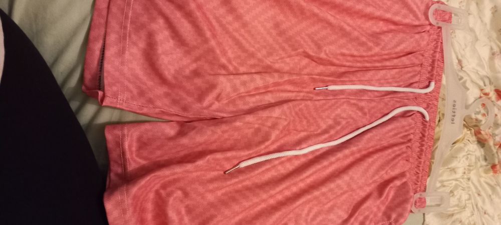 Vendo conjunto calções e t-shirt