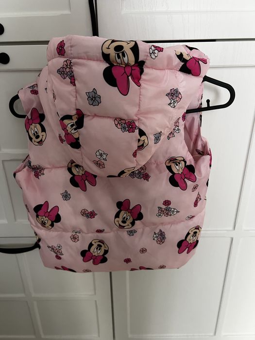 Дитяча жилетка на дівчинку