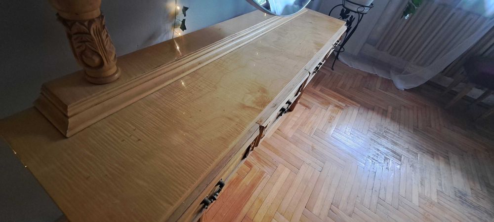 Toaletka z lustrem.   80 cm Fornir lata 80te