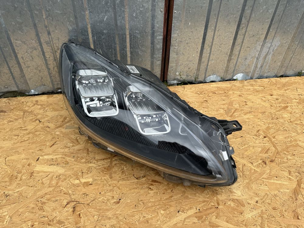 Lampa Kuga MK3 Full Led lewa prawa