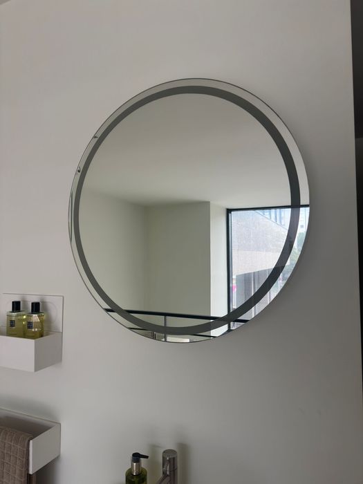Conjunto de casa de banho em Corian