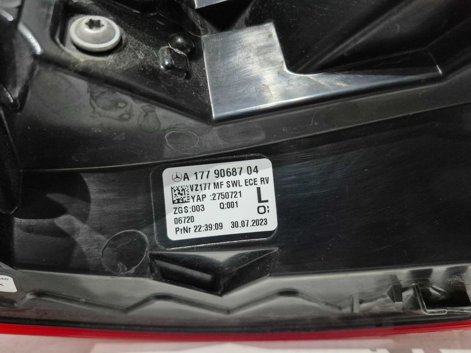 Mercedes Klasa A W177 Sedan 22- Lift Lampa lewa tył FULL LED EU 5PIN