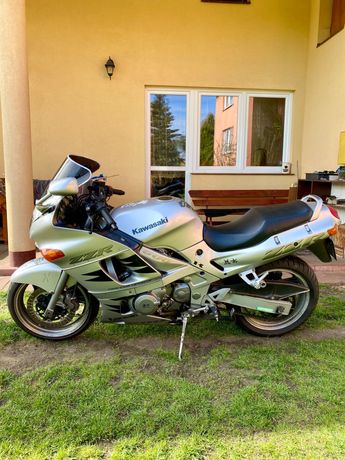 Motocykl Kawasaki ZZR 600