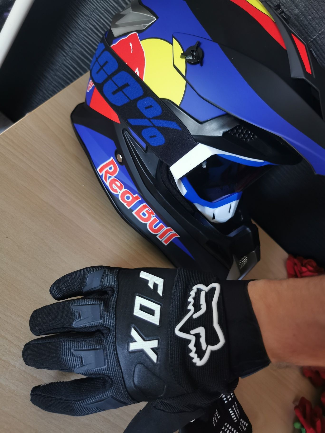Kask redbull Gogle 100% rękawice fox rowerowe mtb cross enduro quad