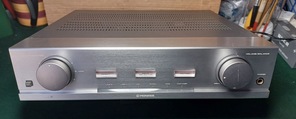 Amplificador A-J7