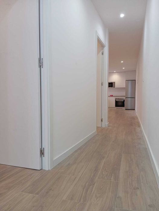 T2 renovado c/ 3 wc's e Jardim - H.S.João (Metro)