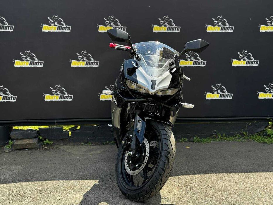 Мотоцикл ML 300 CBR