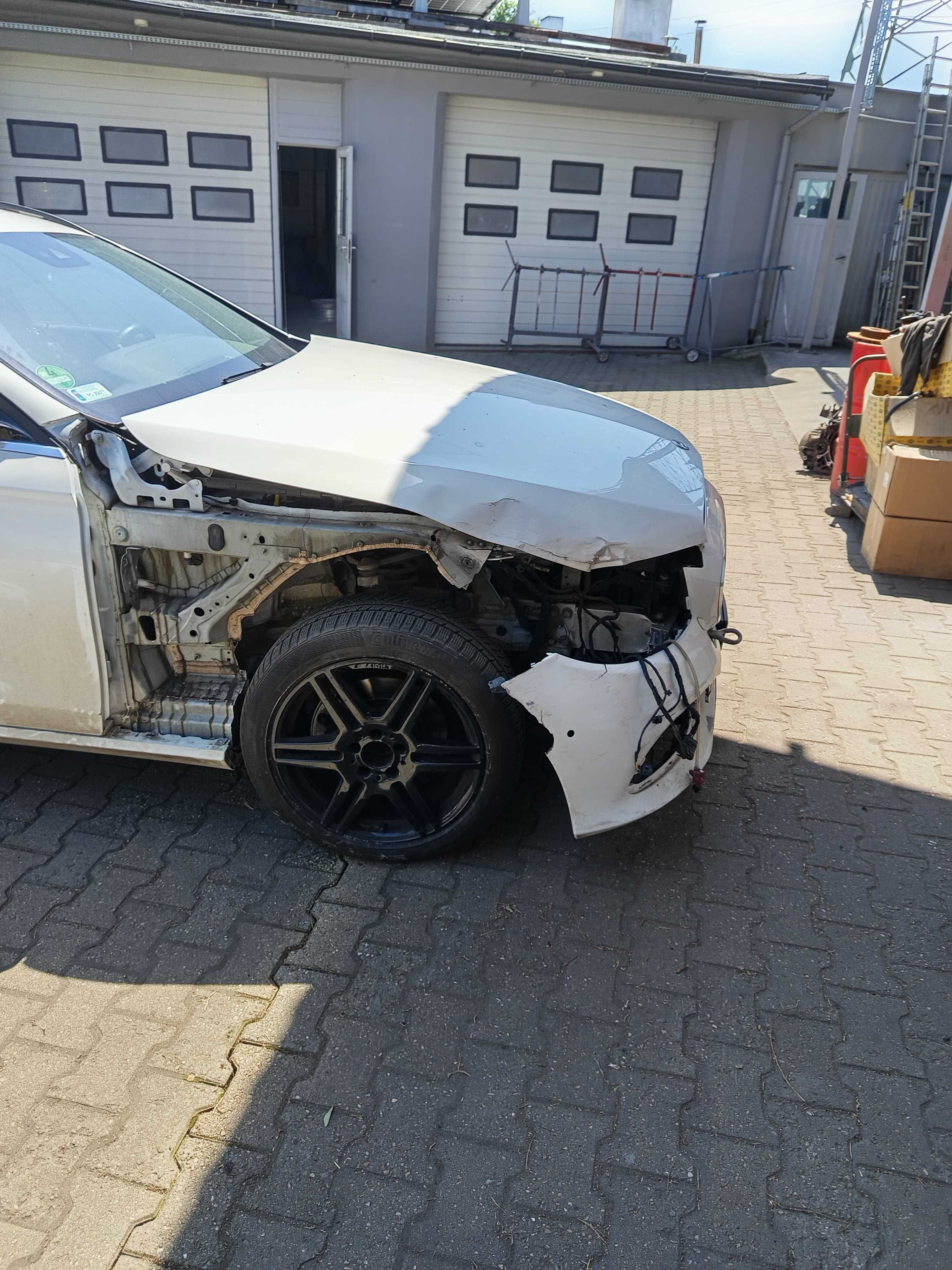Mercedes E200 - W213