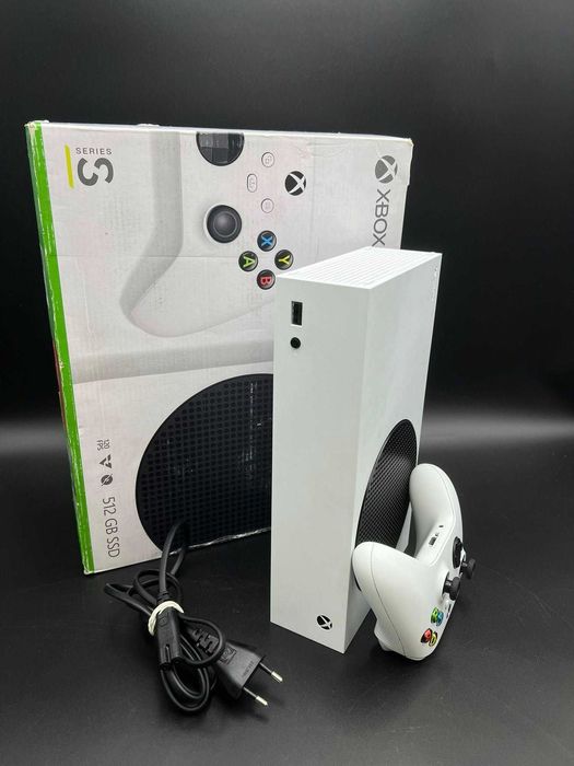 Konsola Xbox Series S 512 GB 
Model: 1885