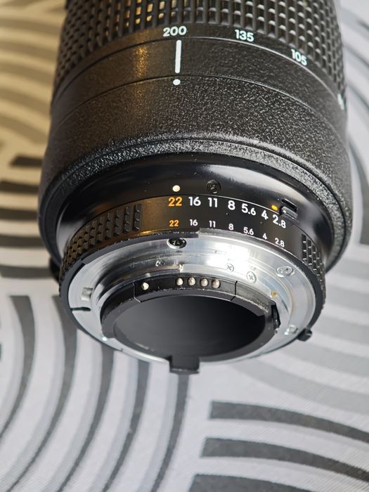 Nikon ED AF Nikkor 80-200mm f2.8D (wersja MKIII)