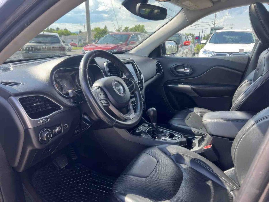 Jeep Cherokee Limited      2019