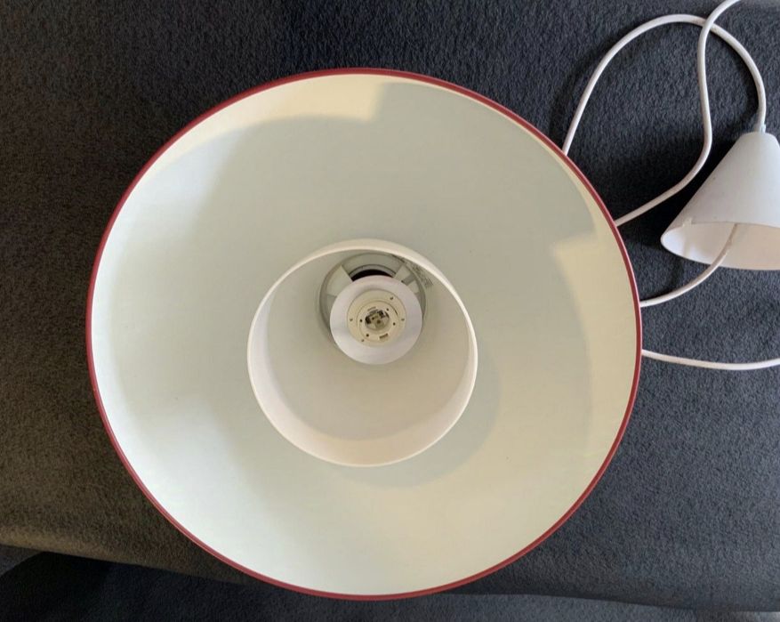 Candeeiro IKEA vermelho metal