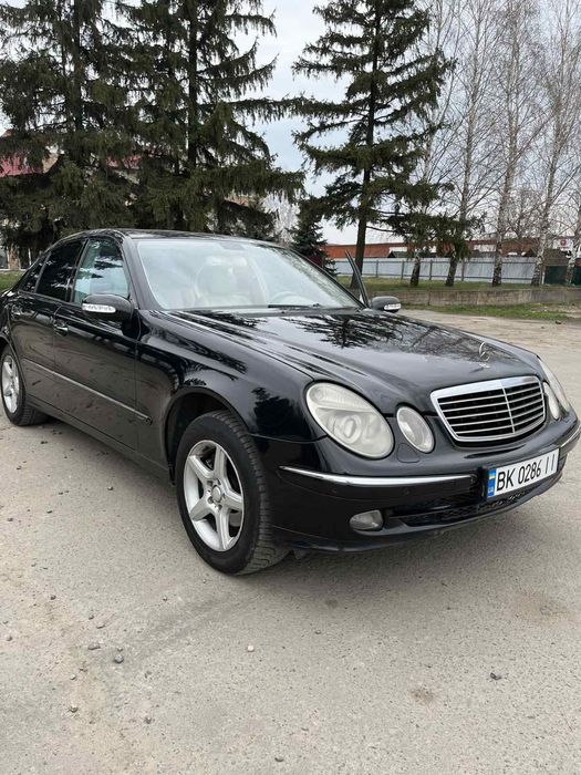 Продам Мерседес Еклас 211